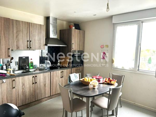 REIMS CENTRE - APPARTEMENT TYPE 4 AVEC GARAGE - AU CALME