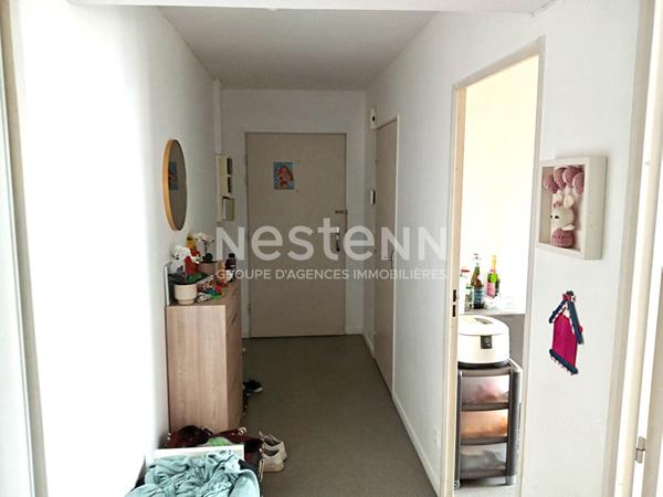 REIMS CENTRE - APPARTEMENT TYPE 4 AVEC GARAGE - AU CALME