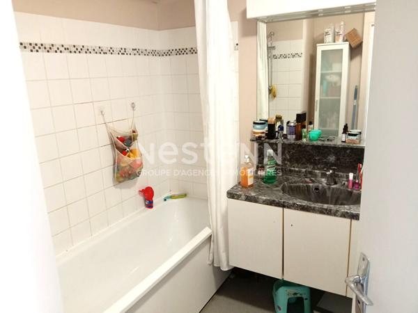 REIMS CENTRE - APPARTEMENT TYPE 4 AVEC GARAGE - AU CALME