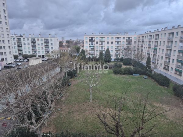 T4 61M2 Résidence Parc Beau Soleil 13009