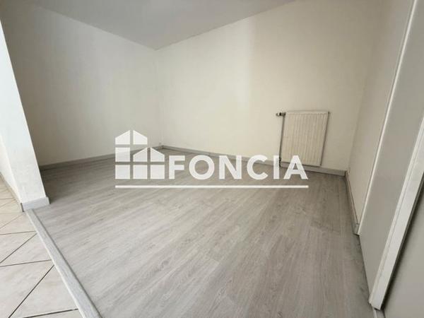 Location Appartement 2 pièces 45.23 m² - 30 AVENUE D?ESTIENNE D?ORVES Le Plessis-robinson 92350