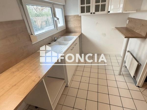 Location Appartement 2 pièces 45.23 m² - 30 AVENUE D?ESTIENNE D?ORVES Le Plessis-robinson 92350