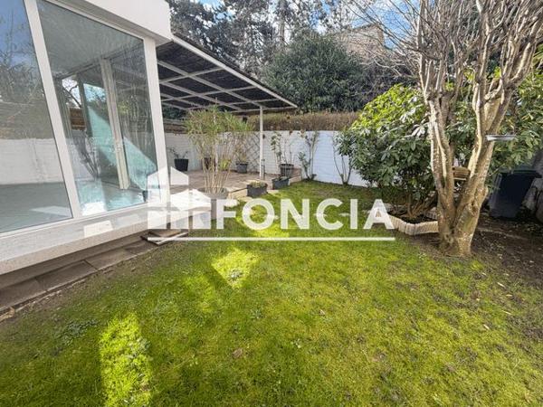 Location Appartement 2 pièces 45.23 m² - 30 AVENUE D?ESTIENNE D?ORVES Le Plessis-robinson 92350