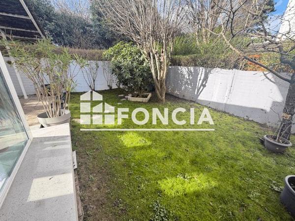 Location Appartement 2 pièces 45.23 m² - 30 AVENUE D?ESTIENNE D?ORVES Le Plessis-robinson 92350