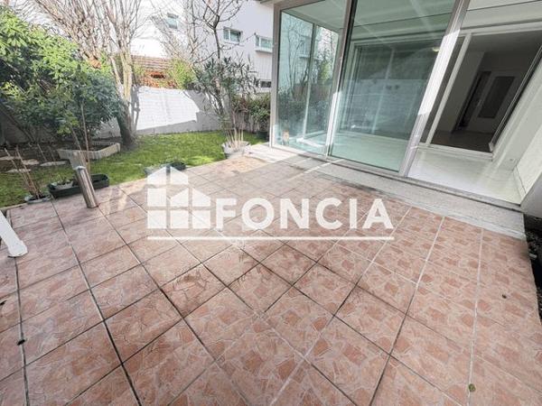 Location Appartement 2 pièces 45.23 m² - 30 AVENUE D?ESTIENNE D?ORVES Le Plessis-robinson 92350