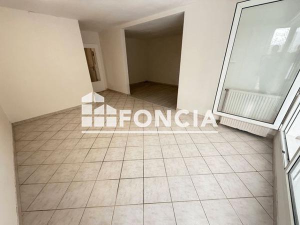 Location Appartement 2 pièces 45.23 m² - 30 AVENUE D?ESTIENNE D?ORVES Le Plessis-robinson 92350