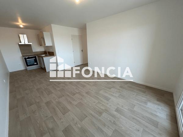 Location Appartement 2 pièces 45.37 m² - SENTE DU POMMERET Petit-couronne 76650