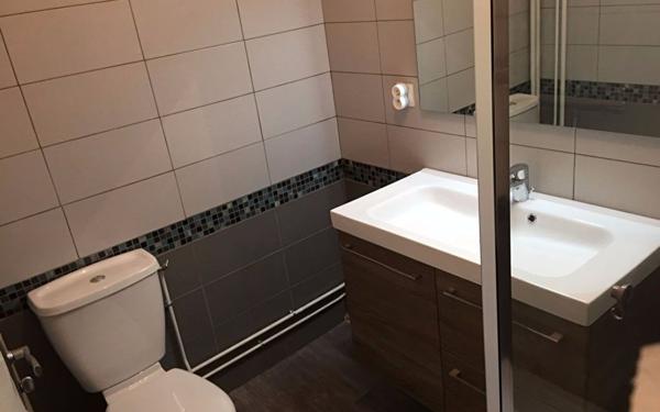 Appartement à louer    2 pièces • 37,52 m2 Saint-Étienne