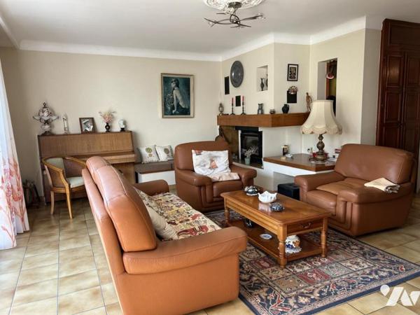 LA GUERINIERE, CENTRE VILLE ET PROCHE MER