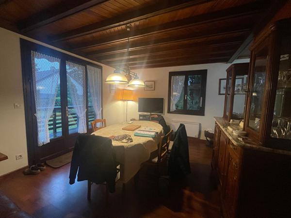 chalet édifié sur sous-sol