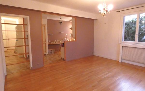 Appartement à vendre    3 pièces • 74,78 m2 Vernaison