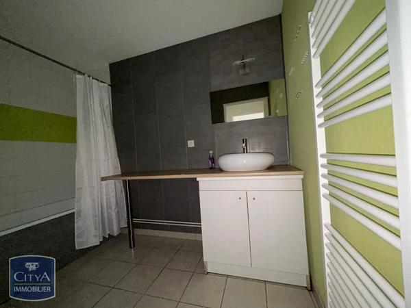 Appartement à louer 2 pièces 47.62m² Bavans (25550)