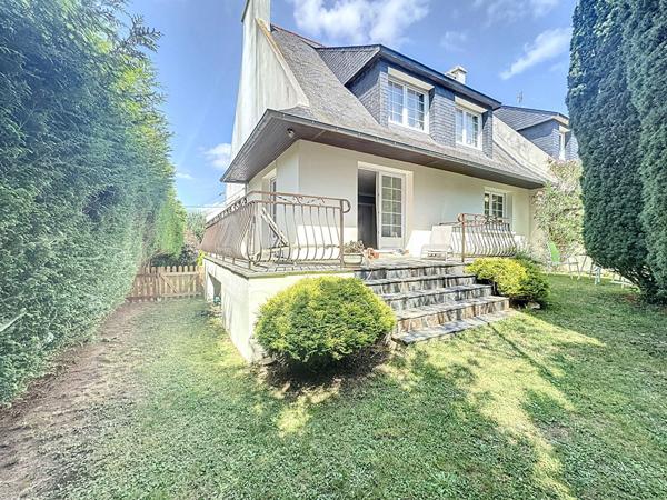 Maison d exception a vendre a Brest - 7 pieces, 4 chambres dans un cadre de vie privilegie