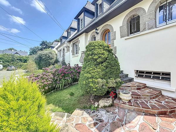 Maison d exception a vendre a Brest - 7 pieces, 4 chambres dans un cadre de vie privilegie