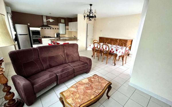 Appartement à louer    3 pièces • 72,32 m2 Décines-Charpieu