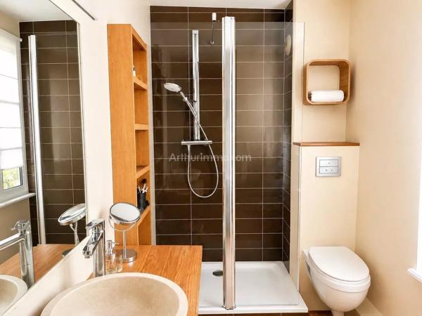 Vente                                                      Appartement
                        
                     3 pièces                      71 m2                     à Colmar