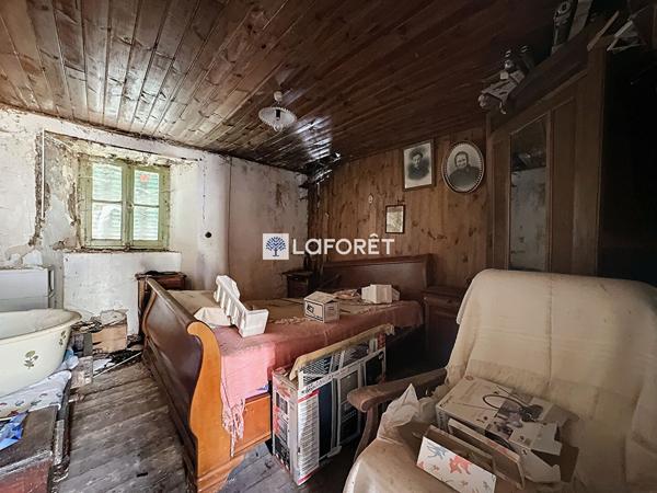 Achat maison Laguiole - 2 pièce(s) - 270 m² - 56 000 €