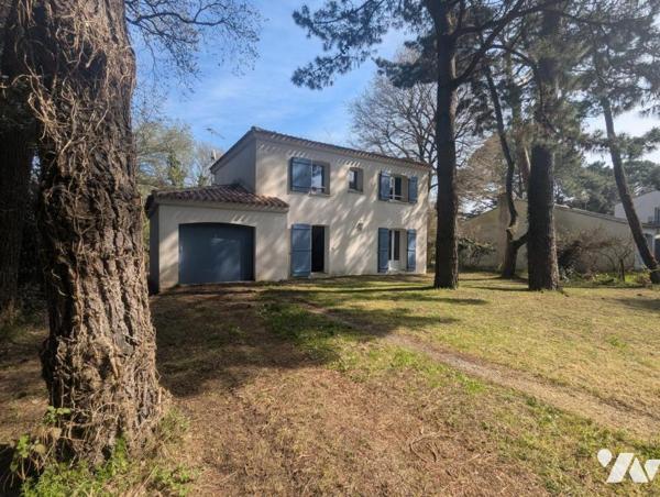 Quartier L'Hermitage, maison quatre chambres 