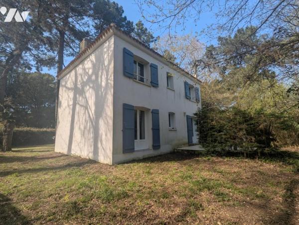 Quartier L'Hermitage, maison quatre chambres 