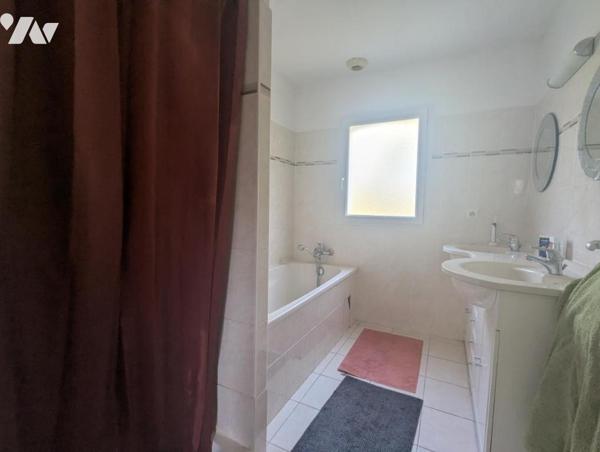 Quartier L'Hermitage, maison quatre chambres 