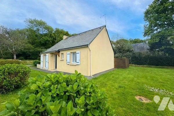 A vendre maison MOELAN SUR MER (29)
Découvrez cette maison de plain-pied située entre campagne...