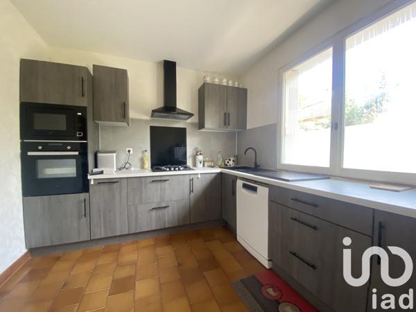 House for sale 6 rooms 127 m² Lavault-Sainte-Anne