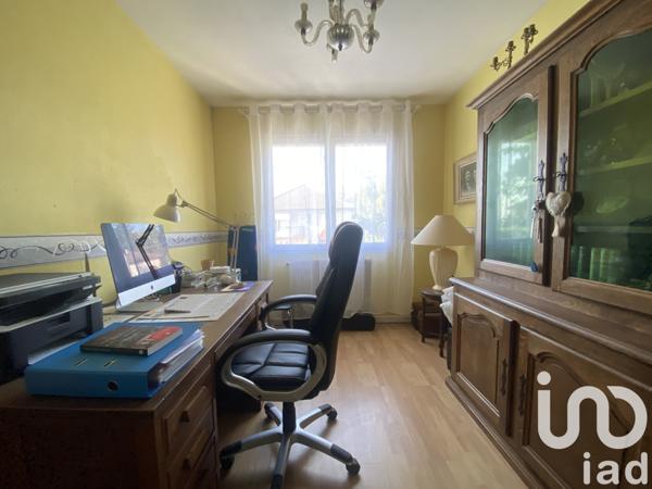 House for sale 6 rooms 127 m² Lavault-Sainte-Anne