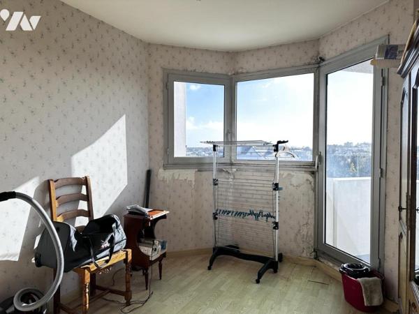 A VENDRE VANNES  - APPARTEMENT AVEC TRAVAUX - VUE DEGAGEE