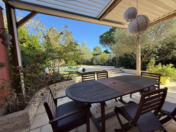 Talence Maison familial avec piscine 4 chambres et bureau sur grand terrain