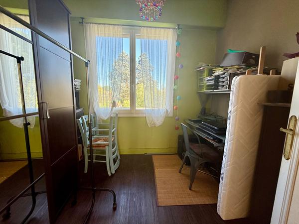 Talence Maison familial avec piscine 4 chambres et bureau sur grand terrain