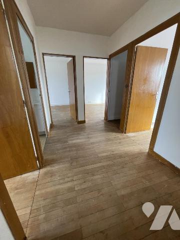 QUARTIER SACRÉ-CŒUR / 4 CHAMBRES / GARAGE ET JARDIN