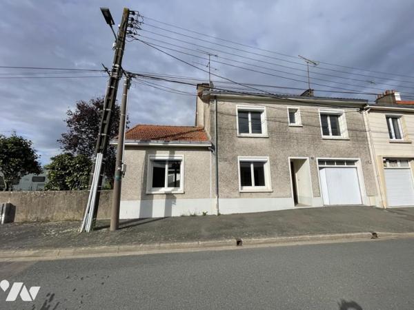 QUARTIER SACRÉ-CŒUR / 4 CHAMBRES / GARAGE ET JARDIN