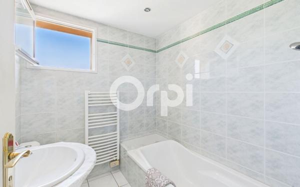 Appartement à vendre    3 pièces • 67,40 m2 Mandelieu-la-Napoule