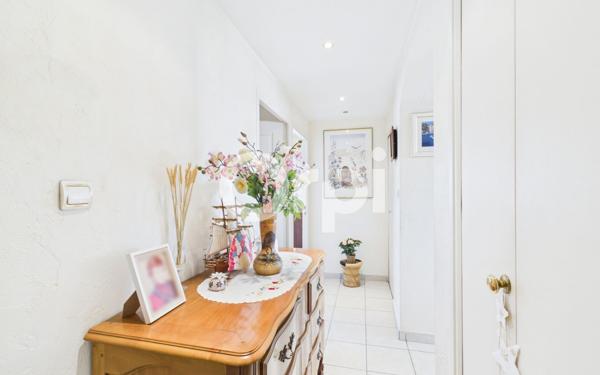 Appartement à vendre    3 pièces • 67,40 m2 Mandelieu-la-Napoule