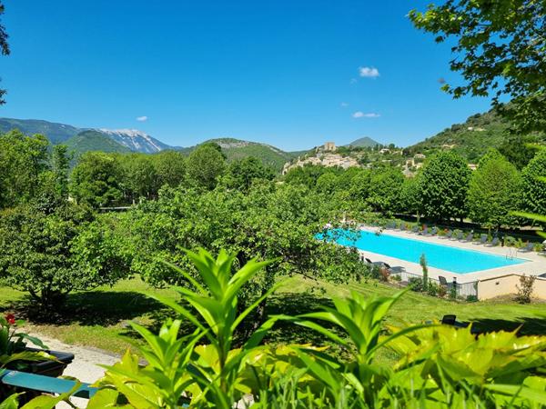 Fonds de commerce CAVISTE RESTAURANT en plein coeur des cures thermales