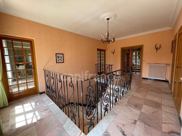 A vendre LIMOUX - Villa d'architecte 10 pièces 259 m2 habitable - proche du centre-ville