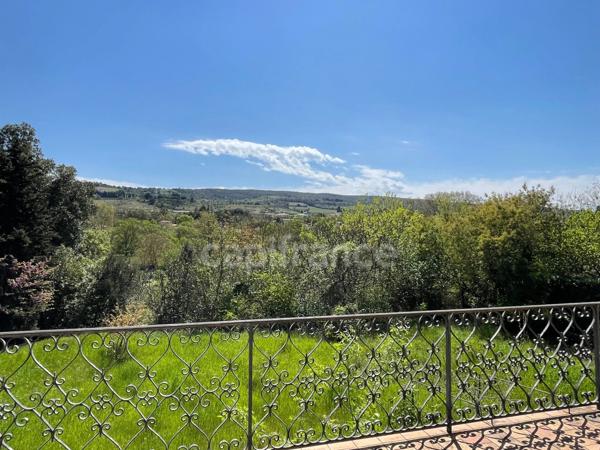 A vendre LIMOUX - Villa d'architecte 10 pièces 259 m2 habitable - proche du centre-ville