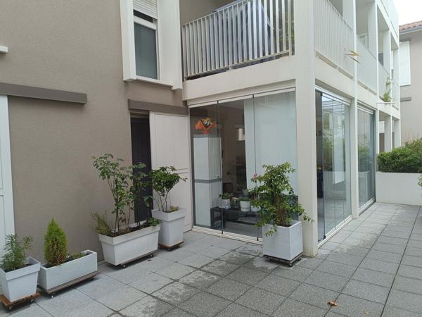 BAYONNE/ ANGLET QUARTIER BEYRIES T3 DE 63M2 AVEC DOUBLE GARAGE EST VÉRANDA