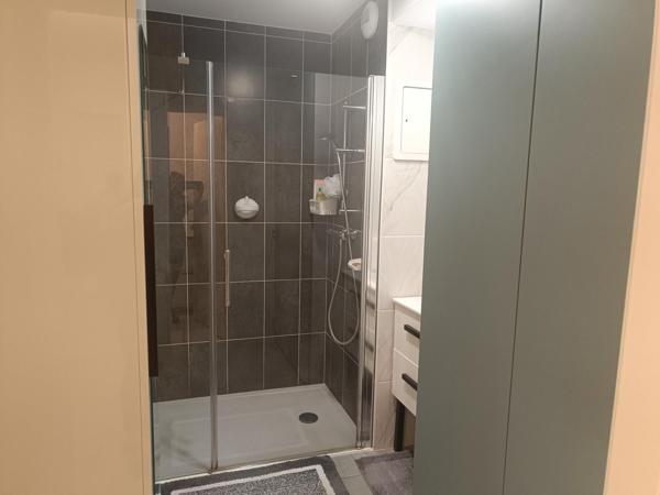 BAYONNE/ ANGLET QUARTIER BEYRIES T3 DE 63M2 AVEC DOUBLE GARAGE EST VÉRANDA