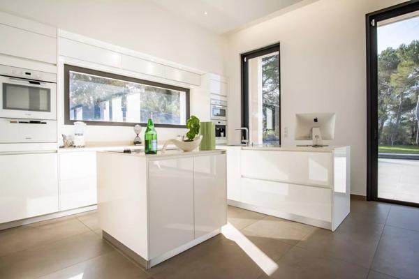 Vente Propriété 5 pièces 220 m2 à Pourrières