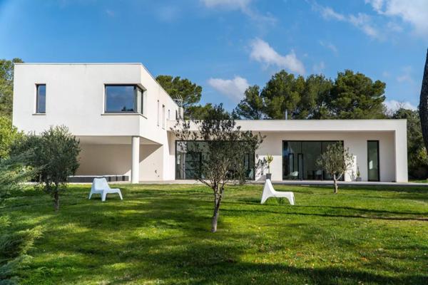 Vente Propriété 5 pièces 220 m2 à Pourrières