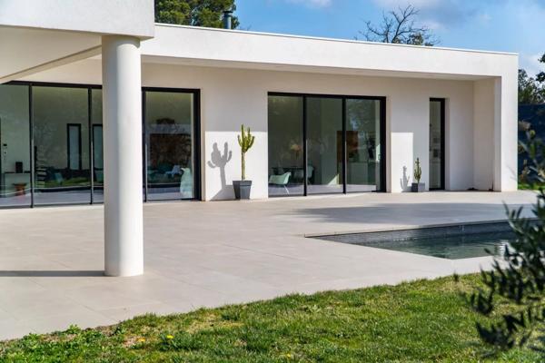 Vente Propriété 5 pièces 220 m2 à Pourrières