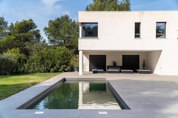 Vente Propriété 5 pièces 220 m2 à Pourrières