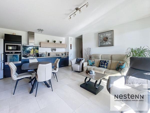 Fréjus - Superbe T3 en dernier étage avec terrasse, vue dégagée et double garage