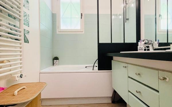 Maison à vendre    5 pièces • 145 m2 Montévrain