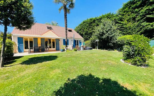 Maison à vendre    5 pièces • 145 m2 Montévrain