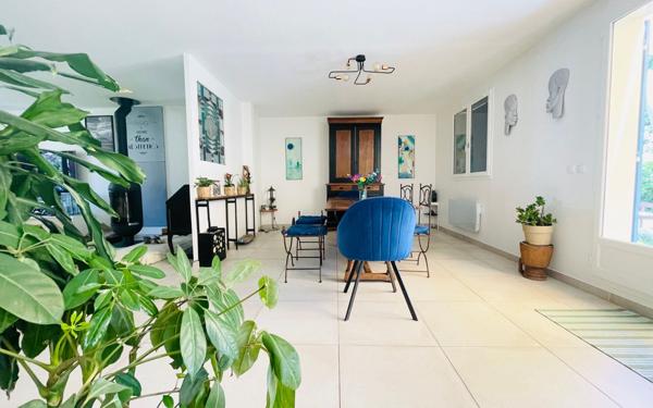 Maison à vendre    5 pièces • 145 m2 Montévrain