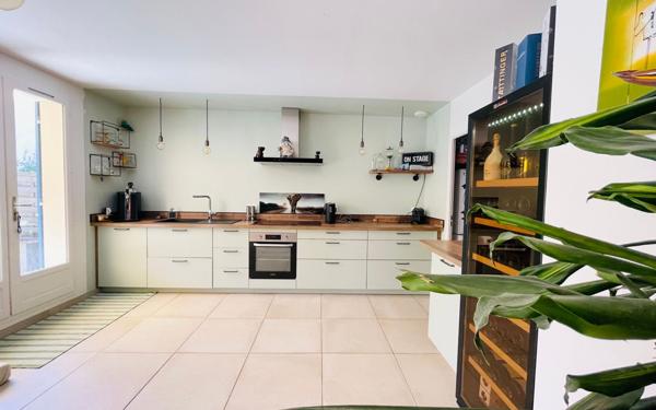 Maison à vendre    5 pièces • 145 m2 Montévrain