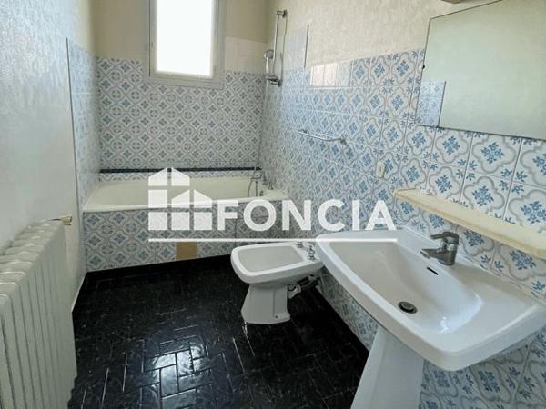 Location Maison 2 pièces 51.9 m² - 7 RUE DE LA BUZARDERIE Niort 79000