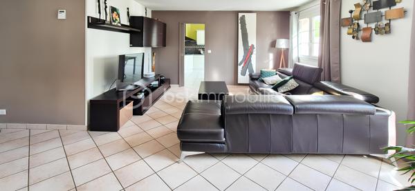 Local d activites de 268,49 m²